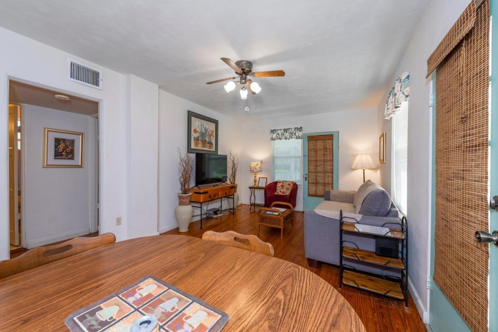 Historic Tremain Cottages Mount Dora Room photo